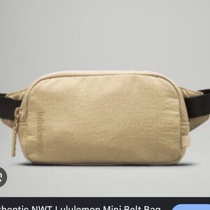 lululemon athletica mini Belt Bag trench